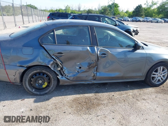 2015 Volkswagen Jetta S with VIN 3VW2K7AJ9FM202034, listed as a IAAI auction lot 42509287 with 141,588 mi miles and . Bid and sale history available at DreamBid. Image 6.