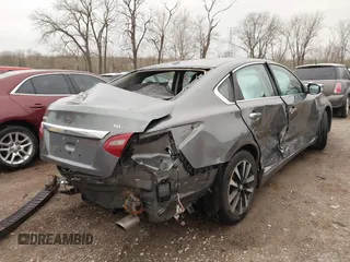 2018 Nissan Altima SR with VIN 1N4AL3AP1JC244271, listed as a IAAI auction lot 41828261 with 134,258 mi miles and . Bid and sale history available at carsss.com. Image 4.