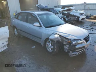 2006 Hyundai Elantra GLS z VIN KMHDN56D96U189271, wystawiony jako Copart lot #46472245 z przebiegiem 139 094 mil mil oraz Szkoda całkowita • Salvage title. Historia ofert i sprzedaży dostępna na DreamBid. Obrazek 4.