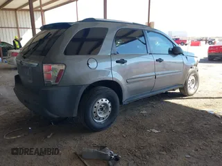 2005 Chevrolet Equinox LS with VIN 2CNDL13F456055348, listed as a IAAI auction lot 41630078 with 199,456 mi miles. Bid and sale history available at carsss.com. Image 4.