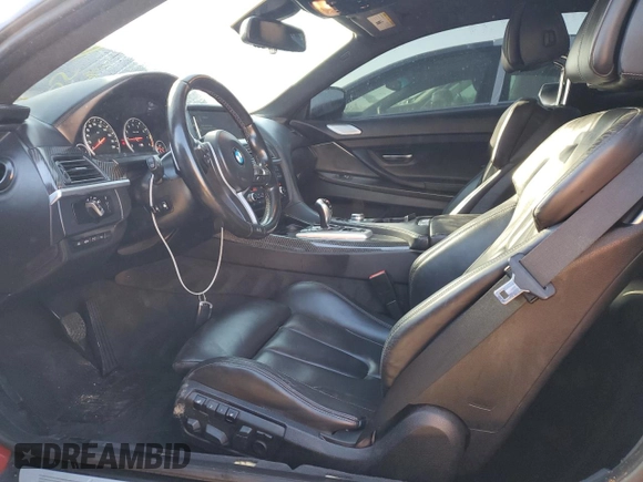 2013 BMW M6 z VIN WBSLX9C58DC968462, wystawiony jako Copart lot #76164044 z przebiegiem 45 349 mil mil oraz Szkoda całkowita • Salvage title. Historia ofert i sprzedaży dostępna na DreamBid. Obrazek 7.
