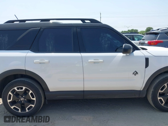 2022 Ford Bronco Sport Outer Banks with VIN 3FMCR9C6XNRE27616, listed as a IAAI auction lot 42321950 with 29,313 mi miles and . Bid and sale history available at DreamBid. Image 13.