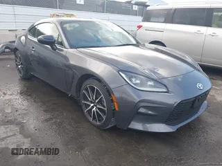 2022 Toyota 86 z VIN JF1ZNBC15N8754146, wystawiony jako IAAI lot #41895385 z przebiegiem 14 111 mil mil oraz . Historia ofert i sprzedaży dostępna na DreamBid. Obrazek 1.