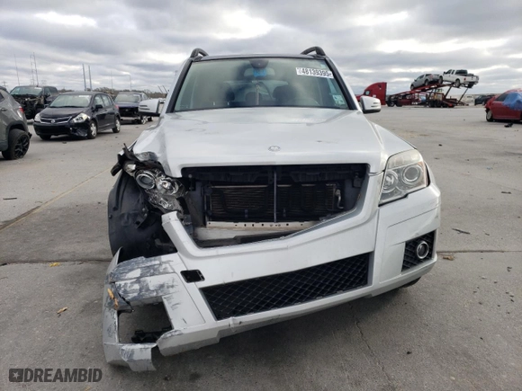 2011 Mercedes-Benz GLK-Class GLK 350 with VIN WDCGG5GB3BF582815, listed as a Copart auction lot 48139395 with 86,884 mi miles and Salvage Title. Bid and sale history available at carsss.com. Image 5.