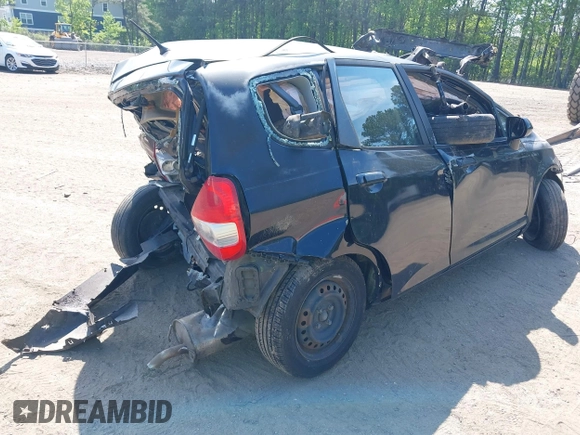 2008 Honda Fit with VIN JHMGD38498S058196, listed as a IAAI auction lot 42108353 with 1 mi miles. Bid and sale history available at carsss.com. Image 4.
