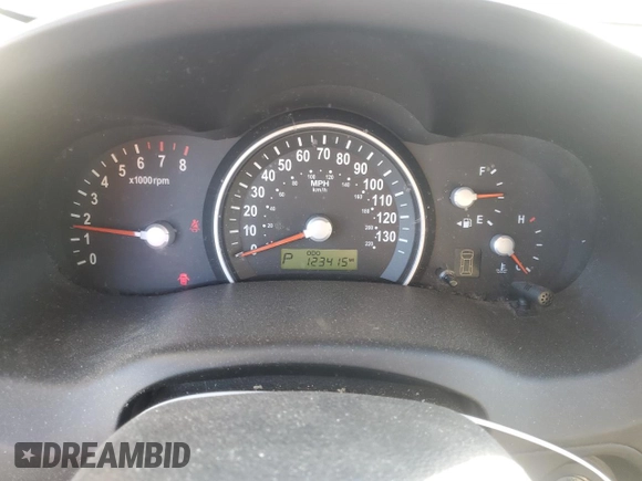 2008 Kia Sedona with VIN KNDMB133186257281, listed as a Copart auction lot 81604274 with 123,415 mi miles and Clean Title. Bid and sale history available at carsss.com. Image 9.