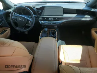 2022 Lexus LS with VIN JTHD51FF5N5017406, listed as a Copart auction lot 73726244 with 6,218 mi miles and Salvage Title. Bid and sale history available at carsss.com. Image 8.