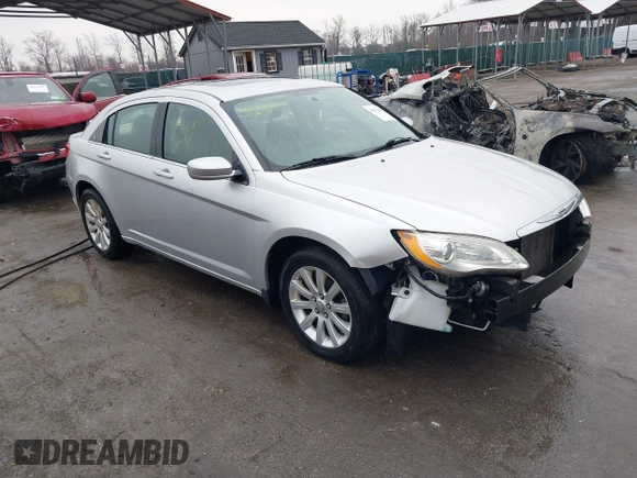 2011 Chrysler 200 Touring with VIN 1C3BC1FB8BN531262, listed as a IAAI auction lot 41673308 with 107,931 mi miles. Bid and sale history available at carsss.com. Image 1.