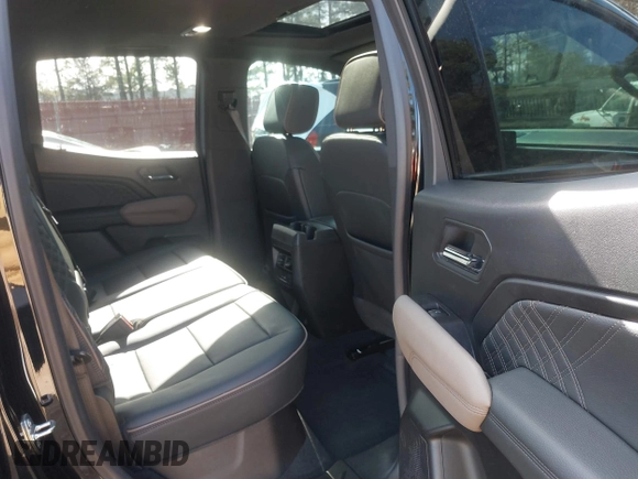2023 GMC Canyon 4WD Denali with VIN 1GTP6FEK9P1146606, listed as a IAAI auction lot 41330983 with 18,907 mi miles and . Bid and sale history available at DreamBid. Image 8.