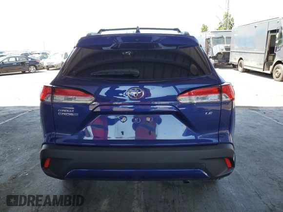 2022 Toyota Corolla Cross LE with VIN 7MUCAAAG6NV021103, listed as a Copart auction lot 56882015 with 21,769 mi miles and Salvage title. Bid and sale history available at DreamBid. Image 6.