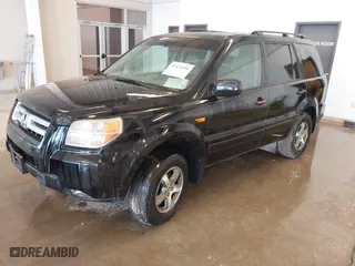2008 Honda Pilot EX with VIN 5FNYF18418B029986, listed as a IAAI auction lot 41474195 with 230,524 mi miles. Bid and sale history available at carsss.com. Image 2.