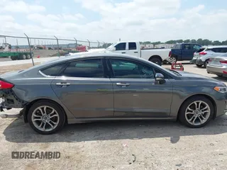 2020 Ford Fusion SEL с VIN 3FA6P0CD4LR204444, выставлен на аукционе IAAI как лот 42236299 с пробегом 115 630 миль миль и . История ставок и продаж доступна на DreamBid. Изображение 13.