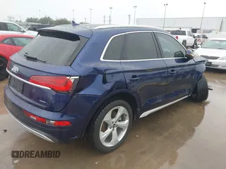 2021 Audi Q5 Premium Plus with VIN WA1BAAFY5M2057078, listed as a IAAI auction lot 41542170 with 37,519 mi miles. Bid and sale history available at carsss.com. Image 4.