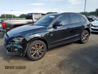 2017 Audi SQ5 Premium Plus with VIN WA1CCAFP7HA009440, listed as a Copart auction lot 62433294 with 83,790 mi miles and Salvage Title. Bid and sale history available at DreamBid. Image 1.