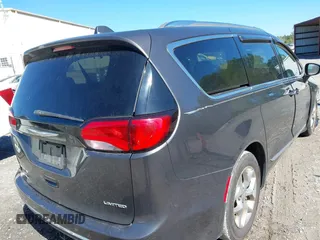 2017 Chrysler Pacifica Limited with VIN 2C4RC1GG1HR512911, listed as a IAAI auction lot 41850887 with 147,403 mi miles and . Bid and sale history available at DreamBid. Image 4.