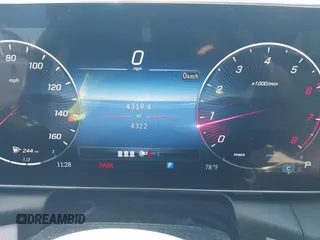 2024 Mercedes-Benz GLC 300 z VIN W1NKM4HBXRF159332, wystawiony jako IAAI lot #41529147 z przebiegiem 4 322 mil mil oraz . Historia ofert i sprzedaży dostępna na DreamBid. Obrazek 7.