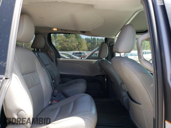 2017 Toyota Sienna XLE Auto Access Seat z VIN 5TDYZ3DC9HS890943, wystawiony jako Copart lot #55387005 z przebiegiem 146 986 mil mil oraz Szkoda całkowita • Salvage title. Historia ofert i sprzedaży dostępna na DreamBid. Obrazek 11.
