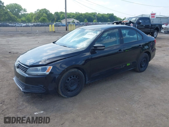 2011 Volkswagen Jetta SE с VIN 3VWDZ7AJ2BM327620, выставлен на аукционе IAAI как лот 42519312 с пробегом 216 071 миль миль и . История ставок и продаж доступна на DreamBid. Изображение 18.