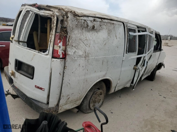 2004 GMC Savana Cargo Van with VIN 1GTFG15X541139395, listed as a Copart auction lot 49106595 with 0 mi miles and Salvage Title. Bid and sale history available at carsss.com. Image 3.
