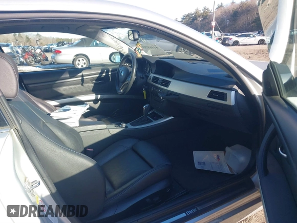 2008 BMW 3 Series 335xi with VIN WBAWC73548E066239, listed as a IAAI auction lot 41469555 with 92,420 mi miles and . Bid and sale history available at carsss.com. Image 5.