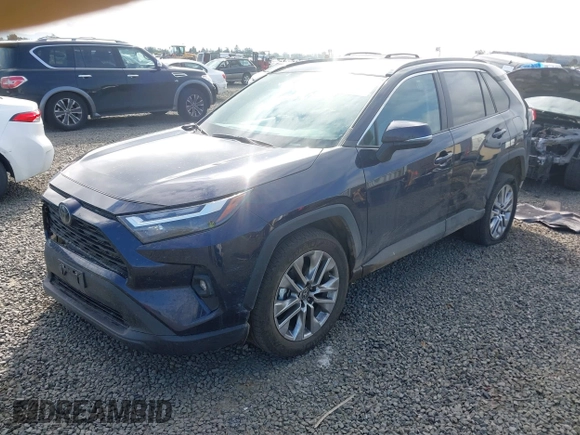2024 Toyota RAV4 XLE Premium z VIN 2T3A1RFV0RW468912, wystawiony jako IAAI lot #42287928 z przebiegiem 14 574 mil mil oraz . Historia ofert i sprzedaży dostępna na DreamBid. Obrazek 17.
