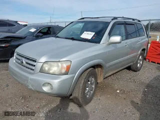 2004 Toyota Highlander with VIN JTEDP21A740010073, listed as a IAAI auction lot 41708185 with 265,837 mi miles. Bid and sale history available at carsss.com. Image 2.