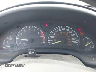 1997 Pontiac Grand Am SE with VIN 1G2NE52T3VC809661, listed as a IAAI auction lot 41100711 with 168,686 mi miles. Bid and sale history available at carsss.com. Image 7.