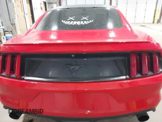 2016 Ford Mustang V6 z VIN 1FA6P8AM8G5293266, wystawiony jako IAAI lot #42467791 z przebiegiem 140 174 mil mil oraz . Historia ofert i sprzedaży dostępna na DreamBid. Obrazek 16.