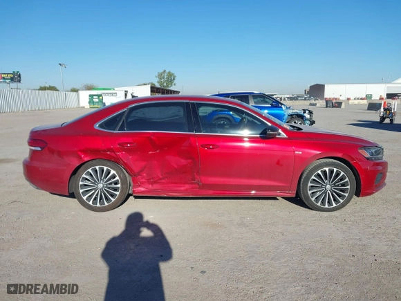 2022 Volkswagen Passat 2.0T Limited Edition with VIN 1VWBA7A3XNC009380, listed as a IAAI auction lot 40993689 with 63,435 mi miles. Bid and sale history available at carsss.com. Image 13.
