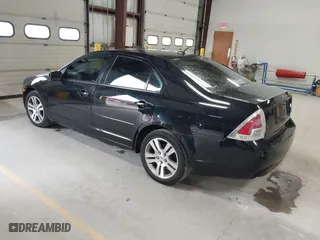 2007 Ford Fusion SE with VIN 3FAHP07Z97R275689, listed as a IAAI auction lot 42040917 with 183,886 mi miles. Bid and sale history available at carsss.com. Image 3.
