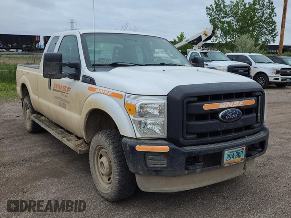 2013 Ford F-250 XL z VIN 1FT7X2B6XDEB81253, wystawiony jako IAAI lot #42854468 z przebiegiem 217 973 mil mil oraz . Historia ofert i sprzedaży dostępna na DreamBid. Obrazek 26.