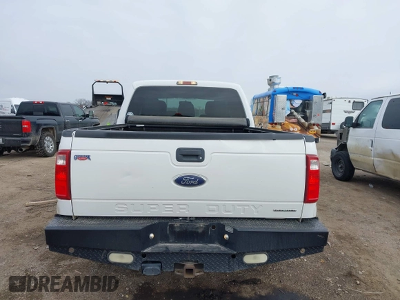 2014 Ford Super Duty F-250 SRW XL with VIN 1FT7W2B65EEB85926, listed as a IAAI auction lot 41251946 with 275,096 mi miles. Bid and sale history available at carsss.com. Image 16.