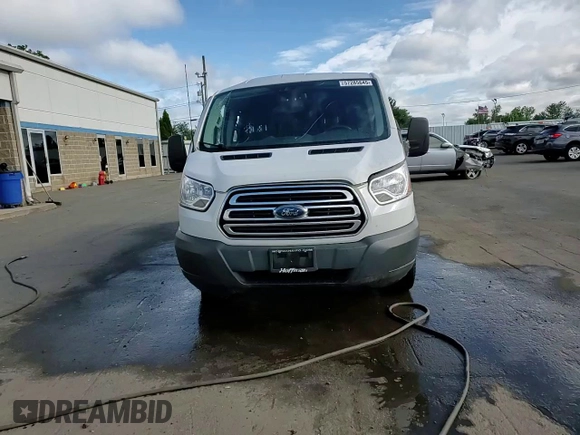 2018 Ford Transit with VIN 1FTYR1ZM1JKA58709, listed as a Copart auction lot 57285645 with 222,673 mi miles and Salvage title. Bid and sale history available at DreamBid. Image 15.