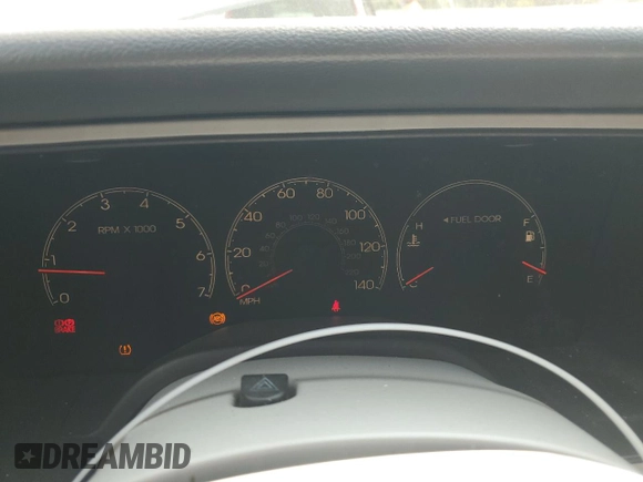 2006 Lincoln Navigator Luxury with VIN 5LMFU28596LJ05811, listed as a Copart auction lot 70048584 with 214,952 mi miles and Salvage Title. Bid and sale history available at carsss.com. Image 9.