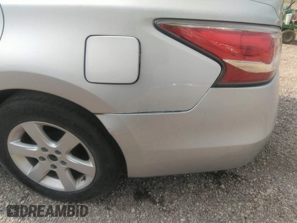 2015 Nissan Altima S with VIN 1N4AL3AP3FC472361, listed as a IAAI auction lot 39890344 with 77,123 mi miles and . Bid and sale history available at DreamBid. Image 16.