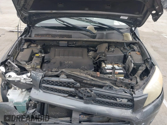 2006 Toyota RAV4 Sport with VIN JTMBK32V266009852, listed as a IAAI auction lot 41664566 with 176,515 mi miles. Bid and sale history available at carsss.com. Image 10.
