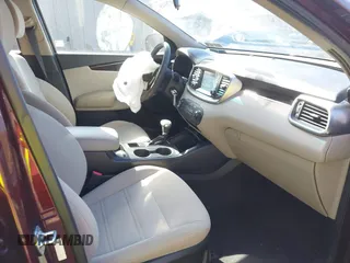 2019 Kia Sorento L with VIN 5XYPG4A32KG447551, listed as a IAAI auction lot 41751426 with 46,045 mi miles. Bid and sale history available at carsss.com. Image 5.