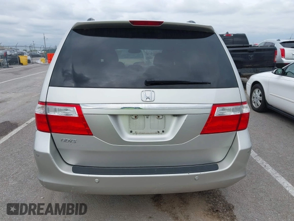 2007 Honda Odyssey Touring z VIN 5FNRL38877B091046, wystawiony jako IAAI lot #42187965 z przebiegiem Nie podano mil oraz . Historia ofert i sprzedaży dostępna na DreamBid. Obrazek 16.