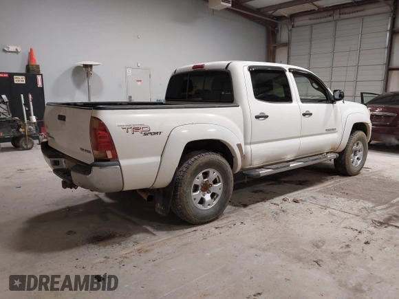 2007 Toyota Tacoma with VIN 3TMLU42N57M011309, listed as a IAAI auction lot 41640113 with Not Provided miles and . Bid and sale history available at DreamBid. Image 4.