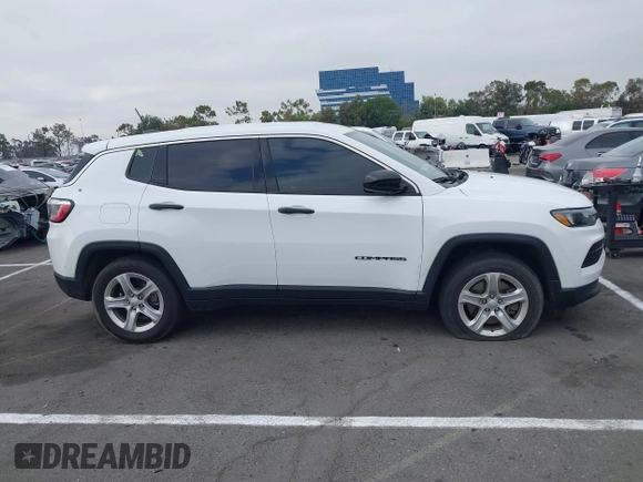 2023 Jeep Compass Sport z VIN 3C4NJDAN5PT510734, wystawiony jako IAAI lot #42519894 z przebiegiem 45 819 mil mil oraz . Historia ofert i sprzedaży dostępna na DreamBid. Obrazek 13.