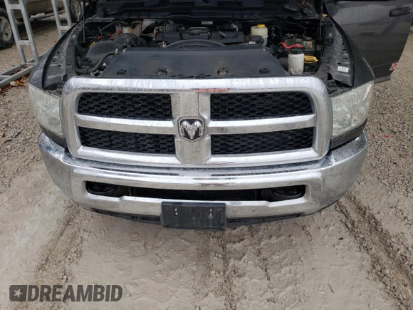 2018 Ram 3500 Tradesman z VIN 3C63RRGL8JG392429, wystawiony jako Copart lot #84649394 z przebiegiem 273 827 mil mil oraz Szkoda całkowita • Salvage title. Historia ofert i sprzedaży dostępna na DreamBid. Obrazek 12.