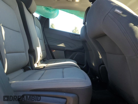 2022 Ford Escape S z VIN 1FMCU9F69NUA93016, wystawiony jako Copart lot #81986234 z przebiegiem 34 778 mil mil oraz Nie do naprawy • Non repairable. Historia ofert i sprzedaży dostępna na DreamBid. Obrazek 11.