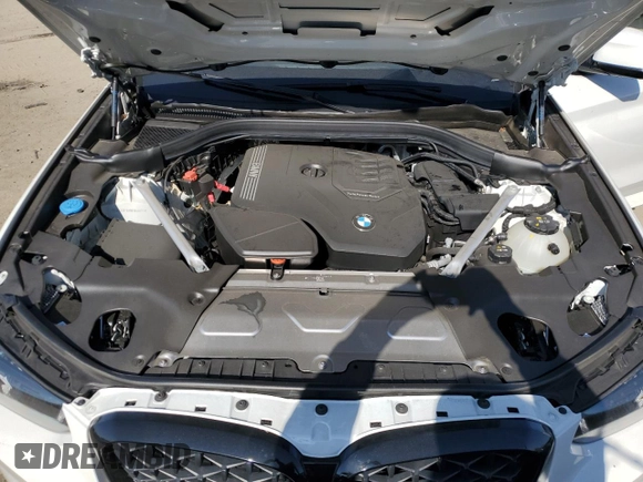 2024 BMW X4 xDrive30i with VIN 5UX33DT09R9W50136, listed as a Copart auction lot 46949595 with 6,467 mi miles and Salvage Title. Bid and sale history available at carsss.com. Image 13.