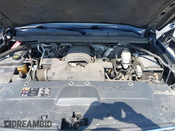 2015 GMC Yukon XL Denali with VIN 1GKS1JKJ1FR134428, listed as a IAAI auction lot 42149588 with 116,207 mi miles. Bid and sale history available at carsss.com. Image 10.