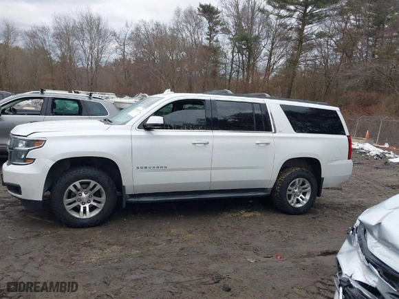 2016 Chevrolet Suburban LT with VIN 1GNSKHKC2GR182080, listed as a IAAI auction lot 41666445 with 148,661 mi miles. Bid and sale history available at carsss.com. Image 14.