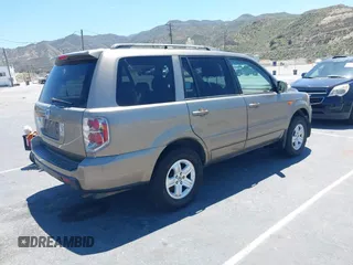 2008 Honda Pilot VP with VIN 5FNYF28278B022366, listed as a IAAI auction lot 42222842 with 143,390 mi miles and . Bid and sale history available at DreamBid. Image 4.