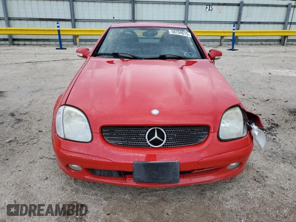 2001 Mercedes-Benz SLK 230 Kompressor с VIN WDBKK49F31F222806, выставлен на аукционе Copart как лот 58704015 с пробегом 128 695 миль миль и Списание • Salvage title. История ставок и продаж доступна на DreamBid. Изображение 5.