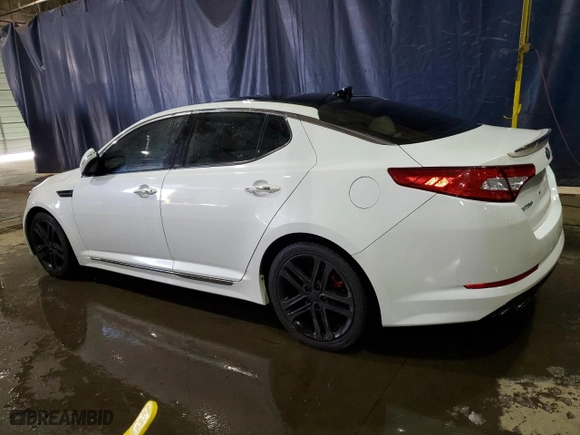 2013 Kia Optima SX w/Limited Pkg with VIN 5XXGR4A62DG233395, listed as a Copart auction lot 42094205 with 99,999 mi miles and Clean Title. Bid and sale history available at carsss.com. Image 2.