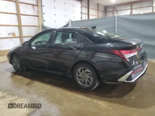 2024 Hyundai Elantra SEL z VIN KMHLM4DG5RU747885, wystawiony jako Copart lot #60958555 z przebiegiem 28 333 mil mil oraz Czysty tytuł • Clean title. Historia ofert i sprzedaży dostępna na DreamBid. Obrazek 2.