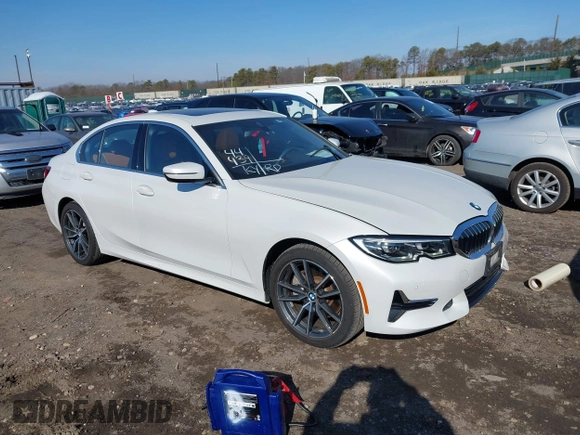 2020 BMW 3 Series 330i xDrive with VIN WBA5R7C07LFH92066, listed as a IAAI auction lot 41603868 with 44,439 mi miles. Bid and sale history available at carsss.com. Image 1.